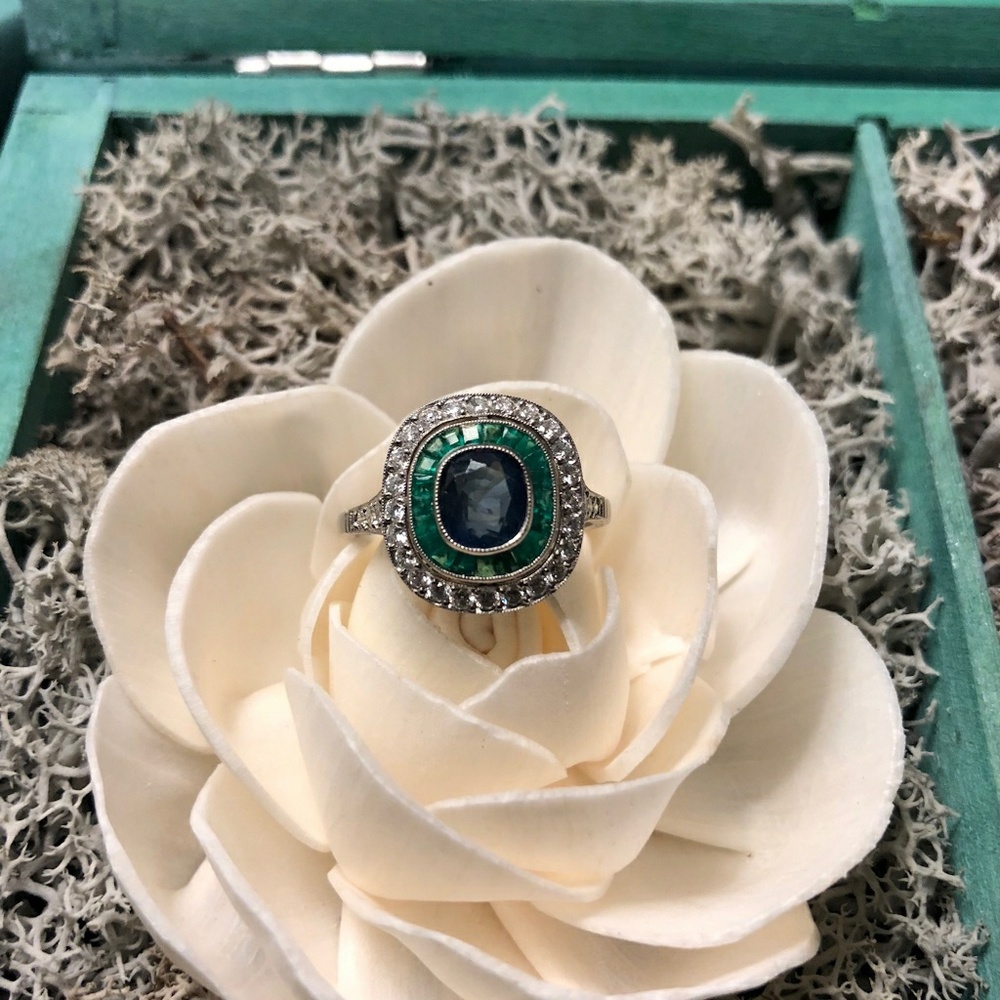 Sapphire and Emerald Art Deco Ring